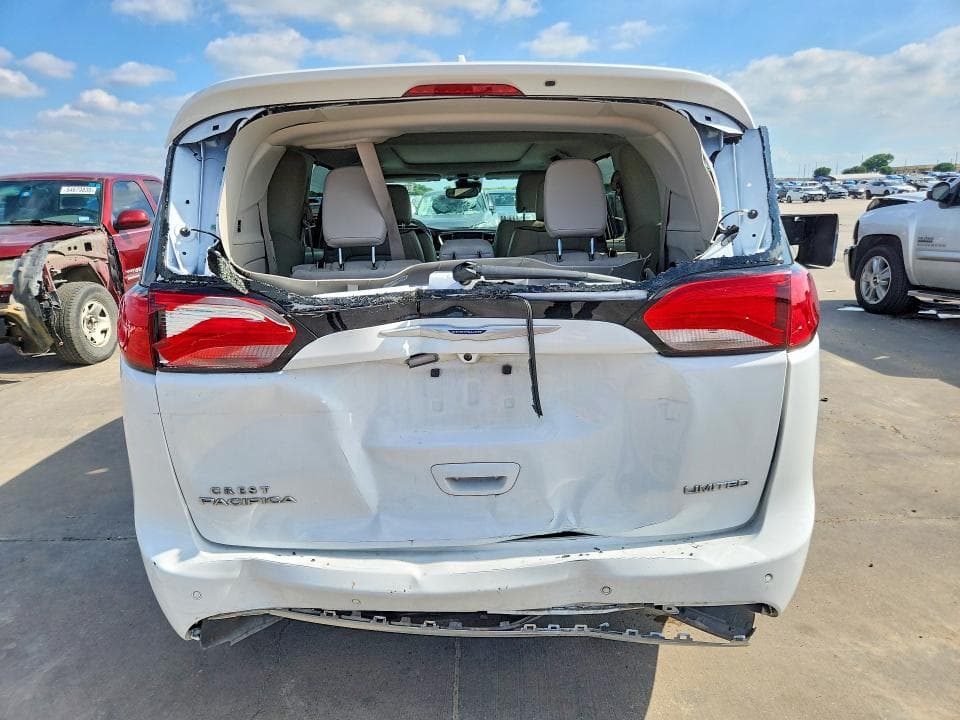 2020 CHRYSLER PACIFICA LIMITED LIMITED 6