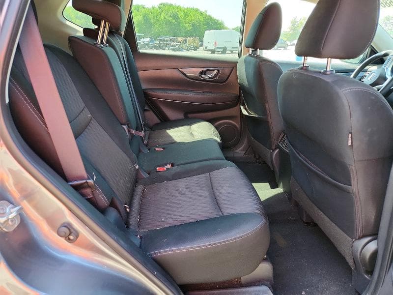 2019 NISSAN ROGUE SV 11