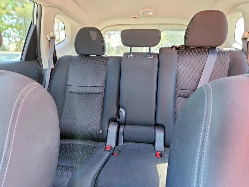 2019 NISSAN ROGUE SV 10