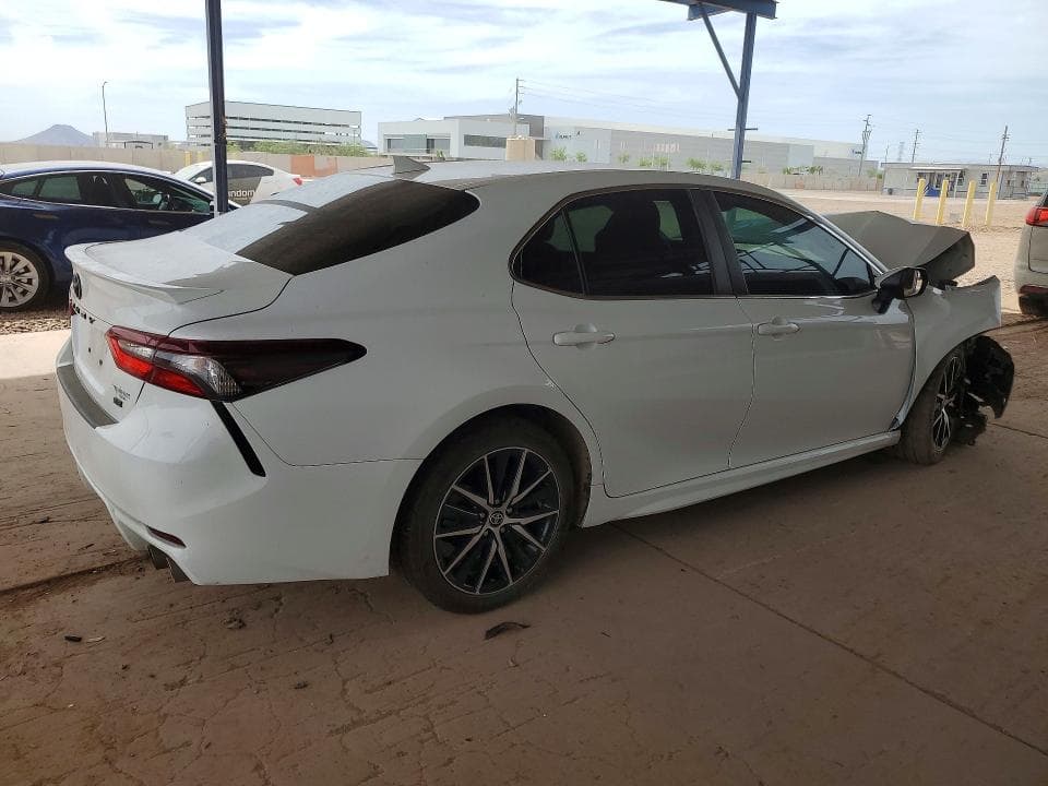 2023 TOYOTA CAMRY SE 3