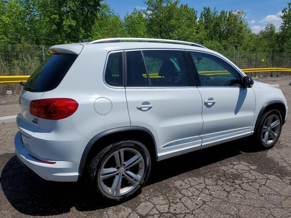 2017 VOLKSWAGEN TIGUAN SPORT SPORT 4
