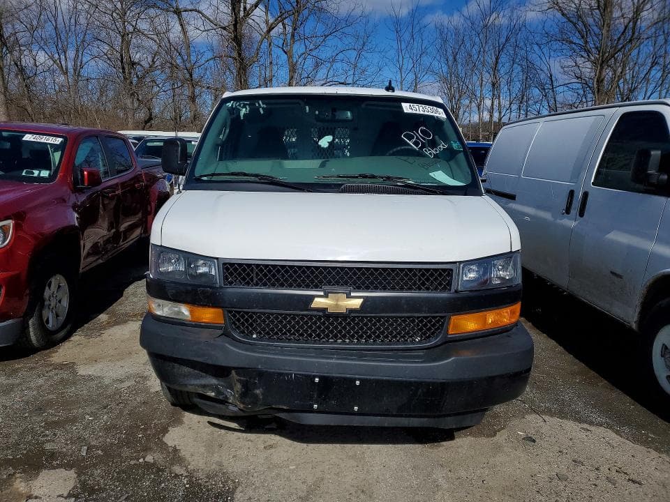 2024 CHEVROLET EXPRESS 4LT 6