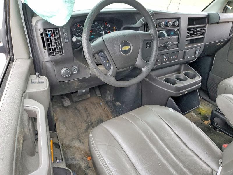2024 CHEVROLET EXPRESS 4LT 9