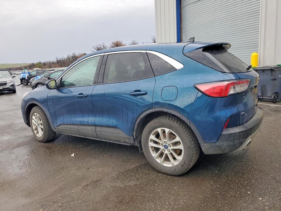 2020 FORD ESCAPE SE SE 3