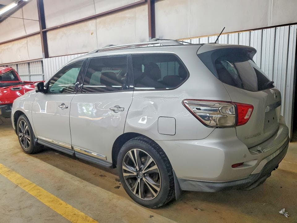 2017 NISSAN PATHFINDER PLATINUM PLATINUM 3