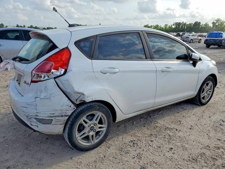 2018 FORD FIESTA SE 3