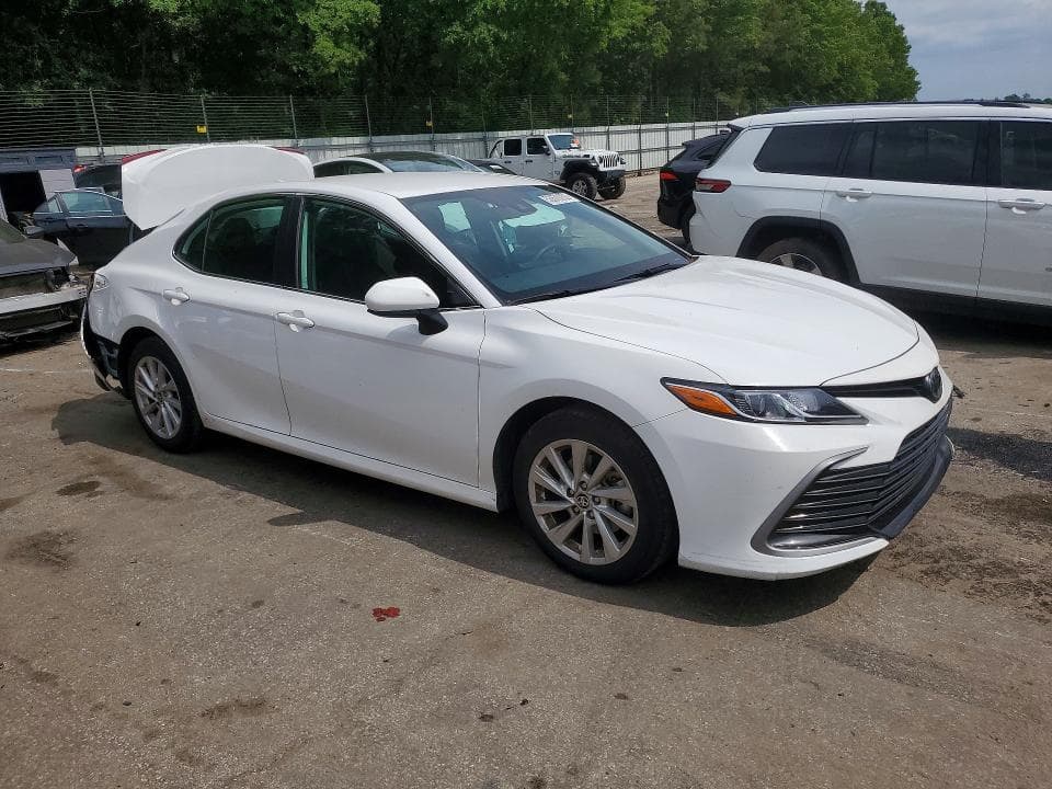 2024 TOYOTA CAMRY 4