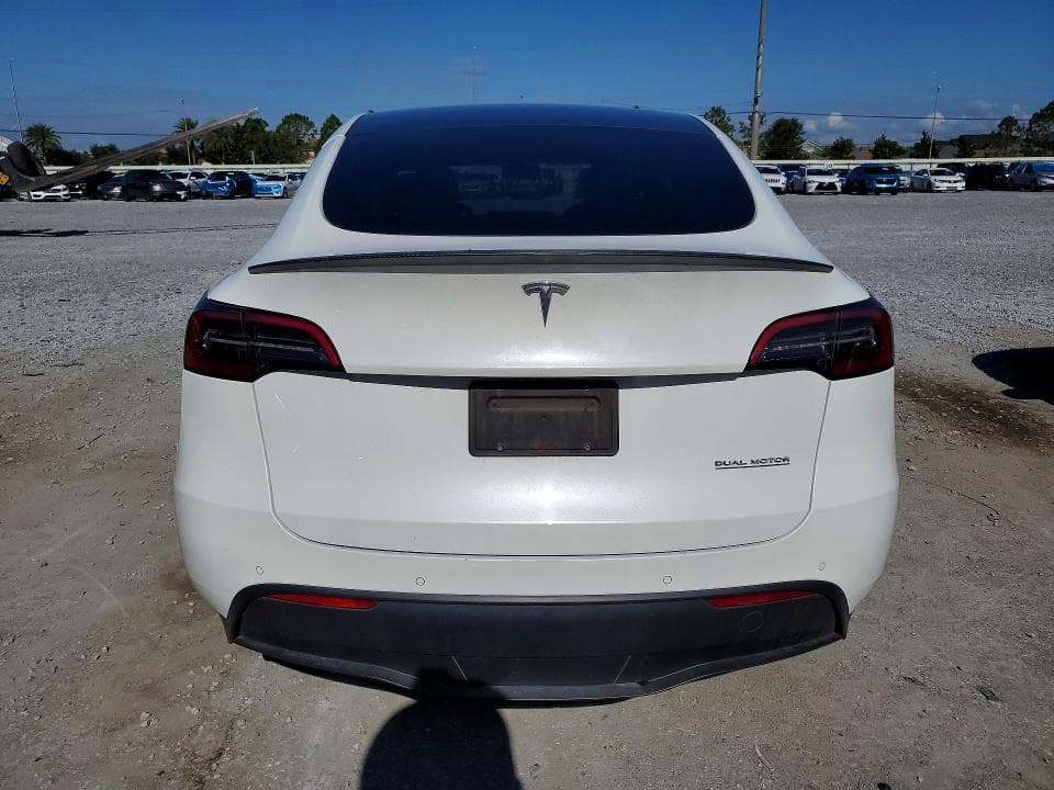 2022 TESLA MODEL Y 6