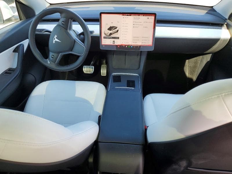 2022 TESLA MODEL Y 8