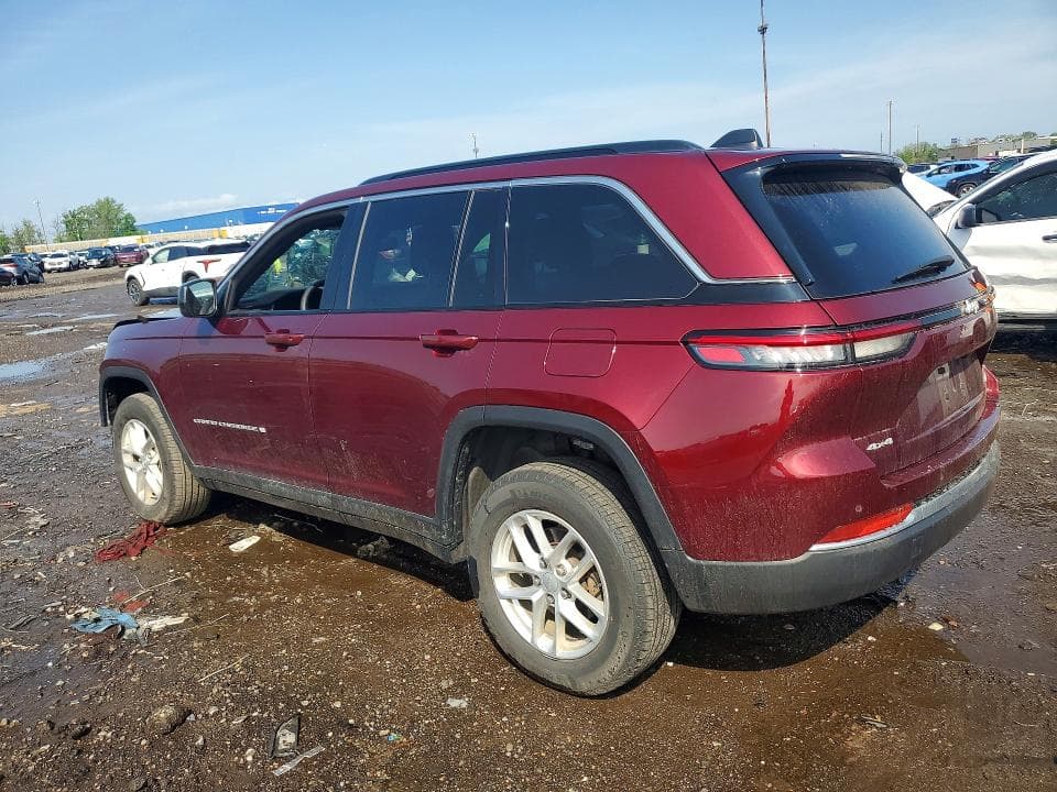 2024 JEEP GRAND CHEROKEE LAREDO 2