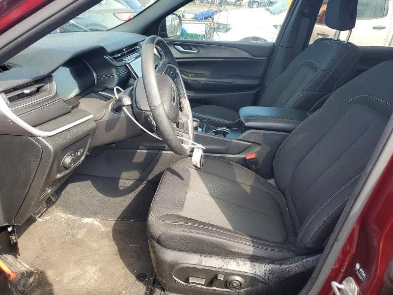 2024 JEEP GRAND CHEROKEE LAREDO 7