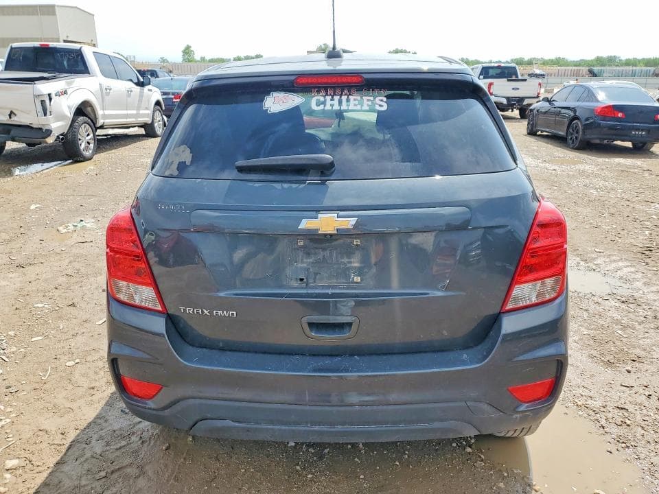 2020 CHEVROLET TRAX LS 6