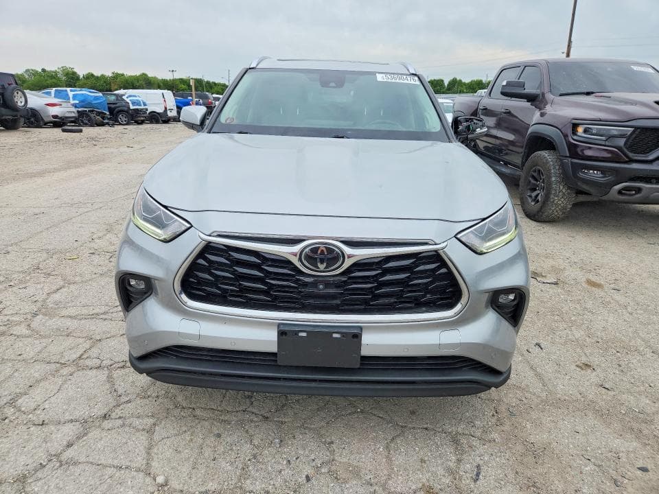 2020 TOYOTA HIGHLANDER LIMITED 5