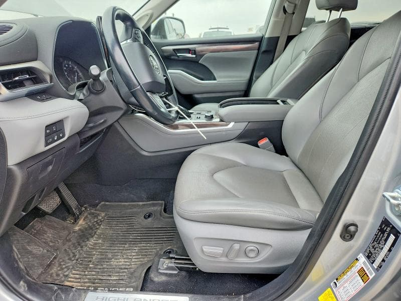 2020 TOYOTA HIGHLANDER LIMITED 7