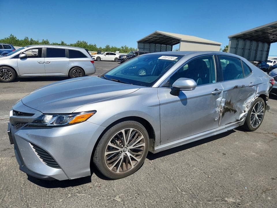 2019 TOYOTA CAMRY SE - 1