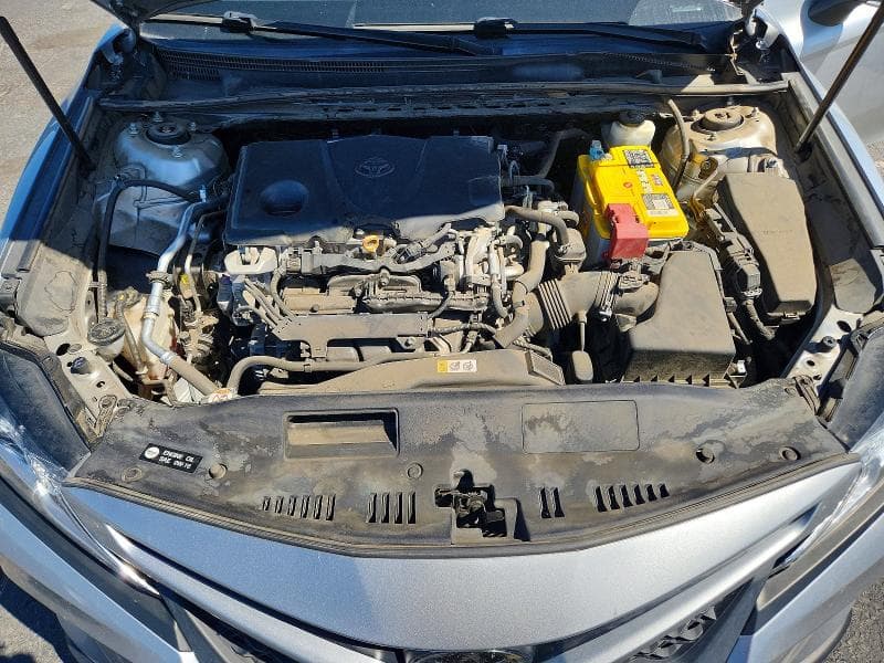 2019 TOYOTA CAMRY SE 11