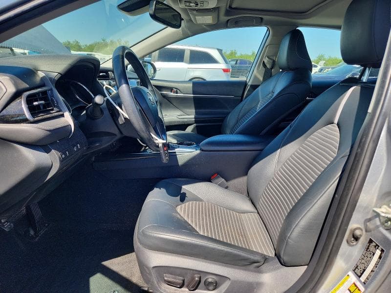2019 TOYOTA CAMRY SE 7