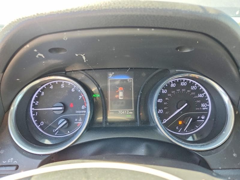 2019 TOYOTA CAMRY SE 9