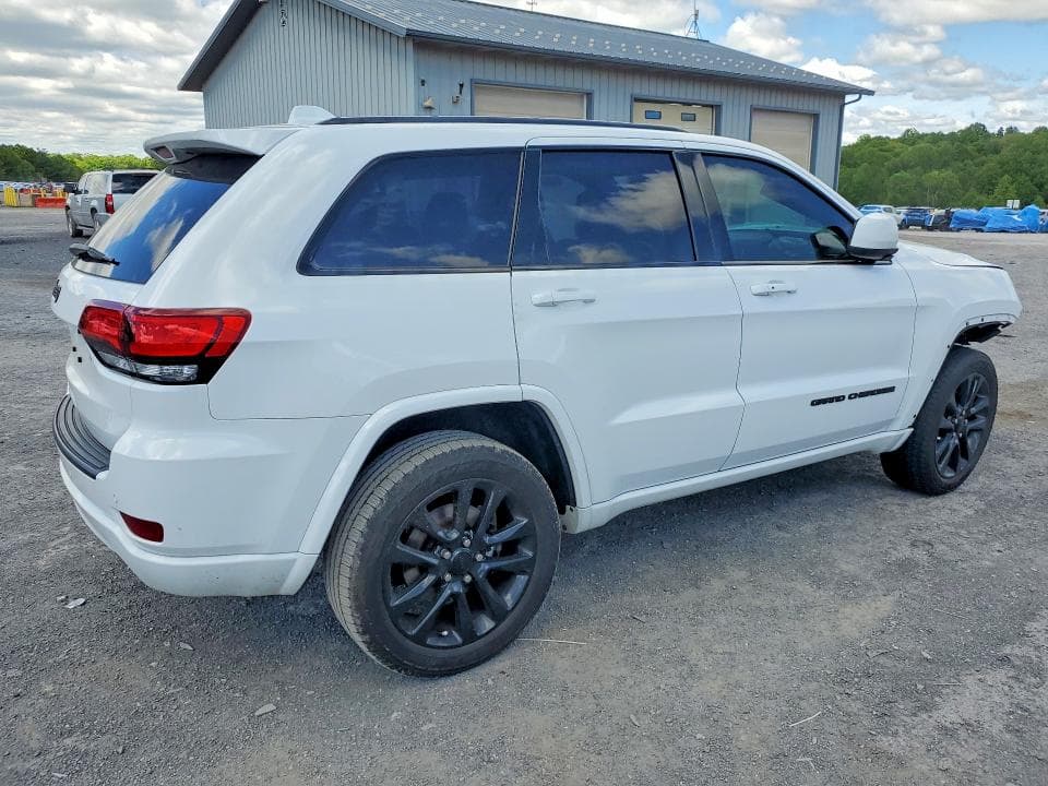 2019 JEEP GRAND CHEROKEE LAREDO 3