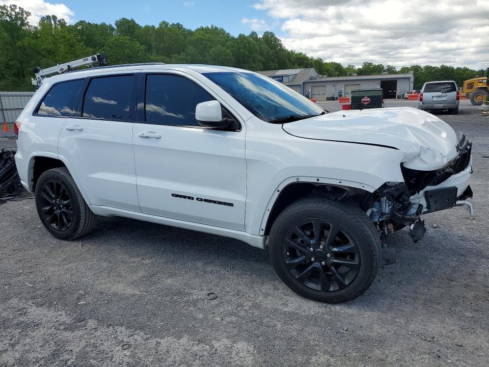 2019 JEEP GRAND CHEROKEE LAREDO 4