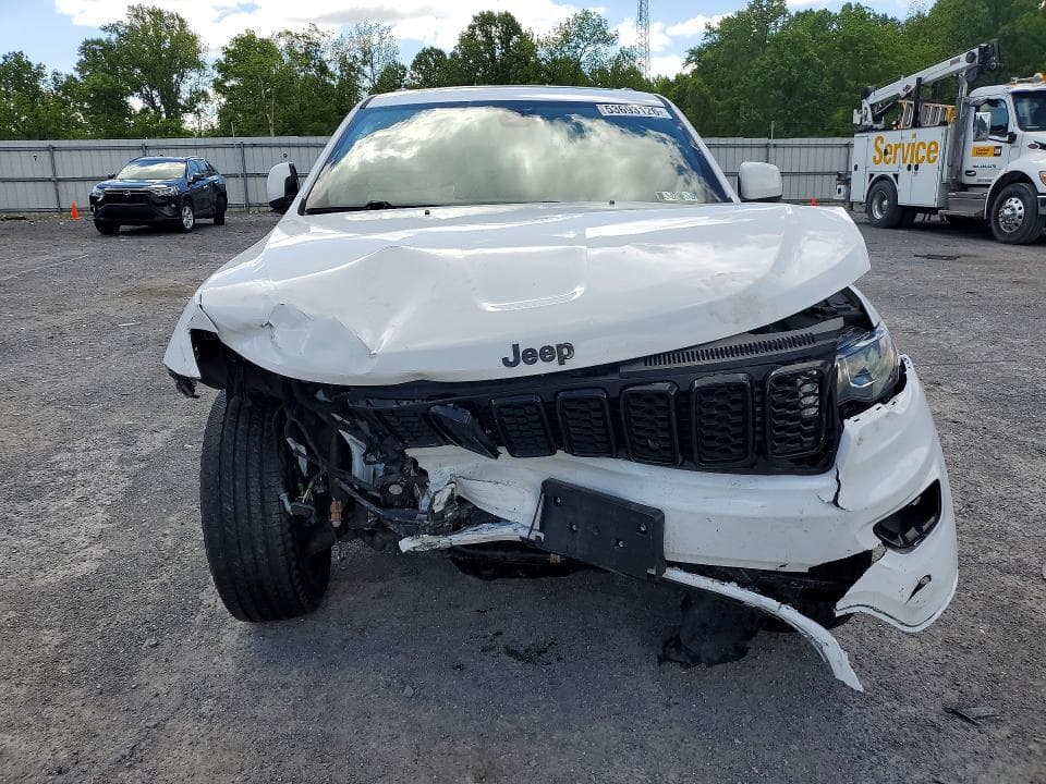 2019 JEEP GRAND CHEROKEE LAREDO 5