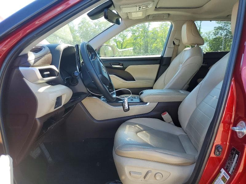 2021 TOYOTA HIGHLANDER HYBRID XLE HYBRID XLE 8