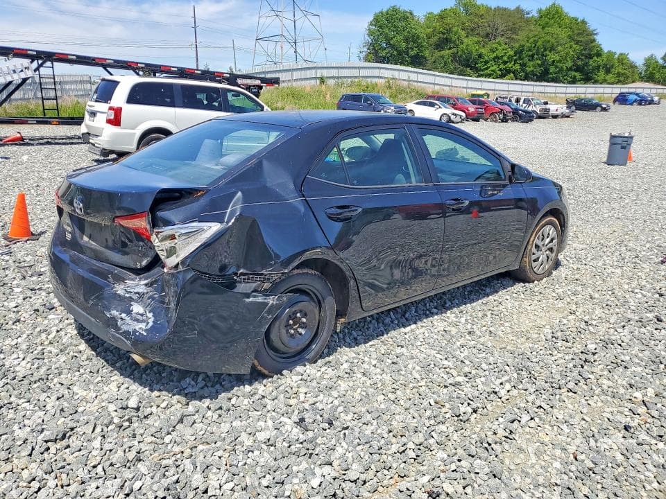 2018 TOYOTA COROLLA LE LE 3
