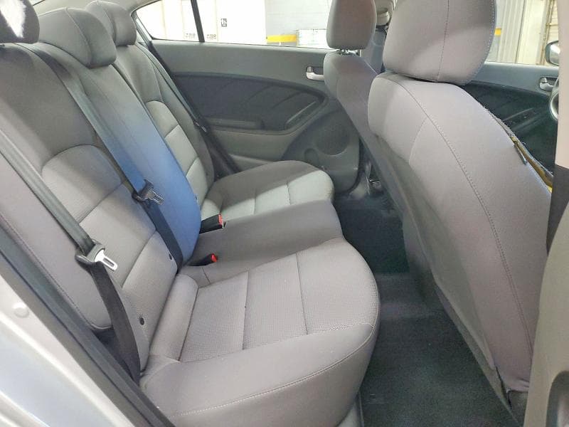 2018 KIA FORTE LX 10