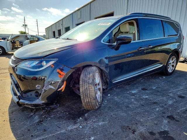 2017 CHRYSLER PACIFICA TOURING L - 1