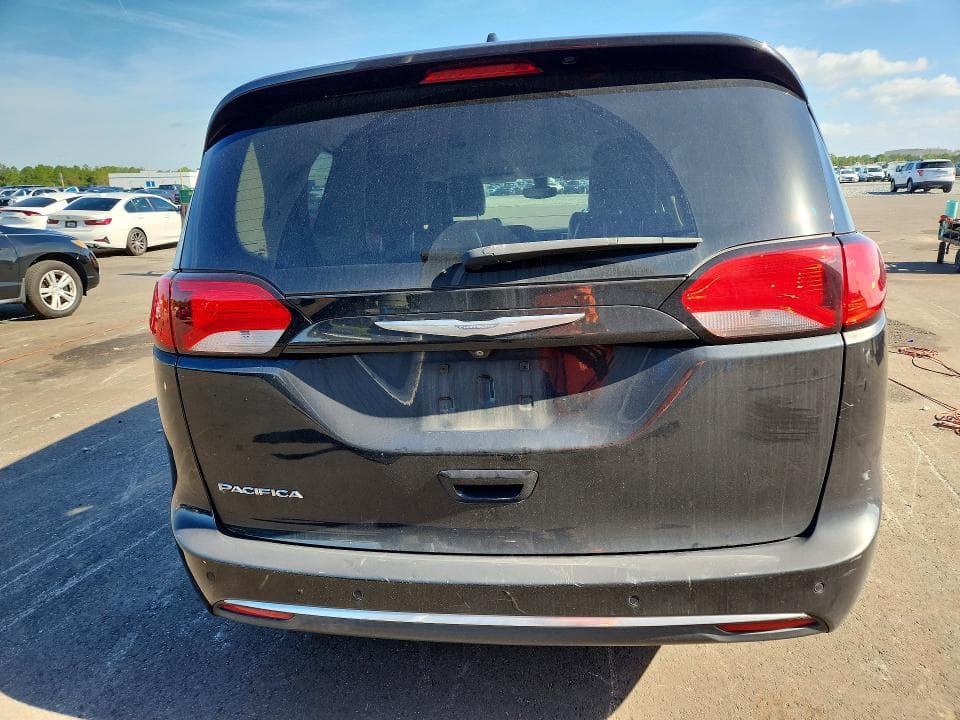 2017 CHRYSLER PACIFICA TOURING L 6