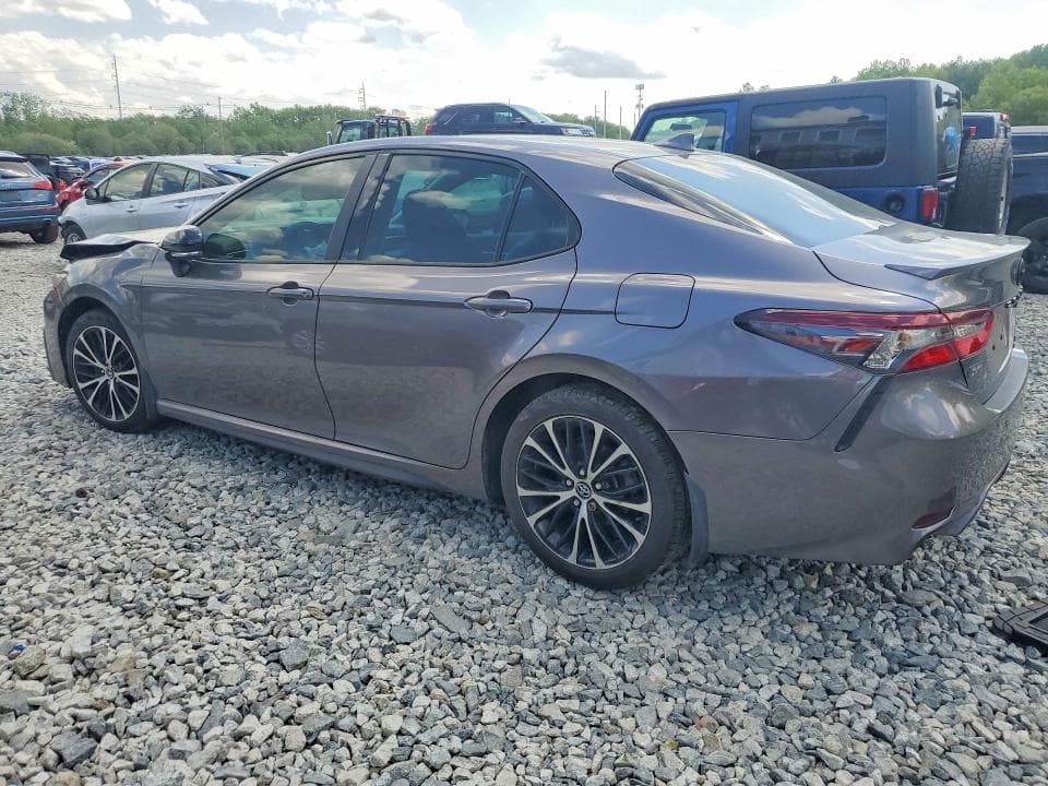 2022 TOYOTA CAMRY SE 2