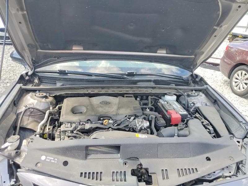 2022 TOYOTA CAMRY SE 11