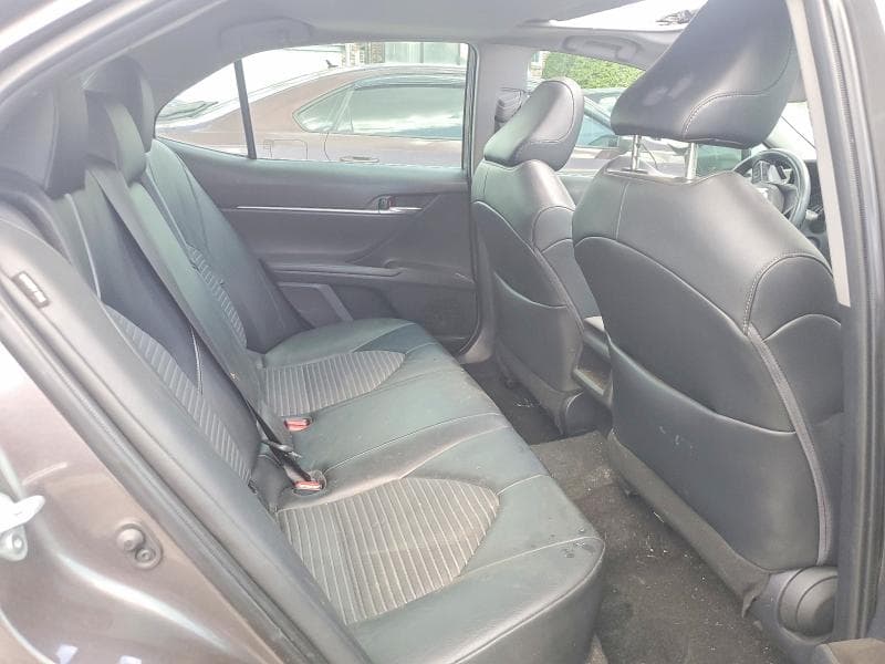2022 TOYOTA CAMRY SE 10