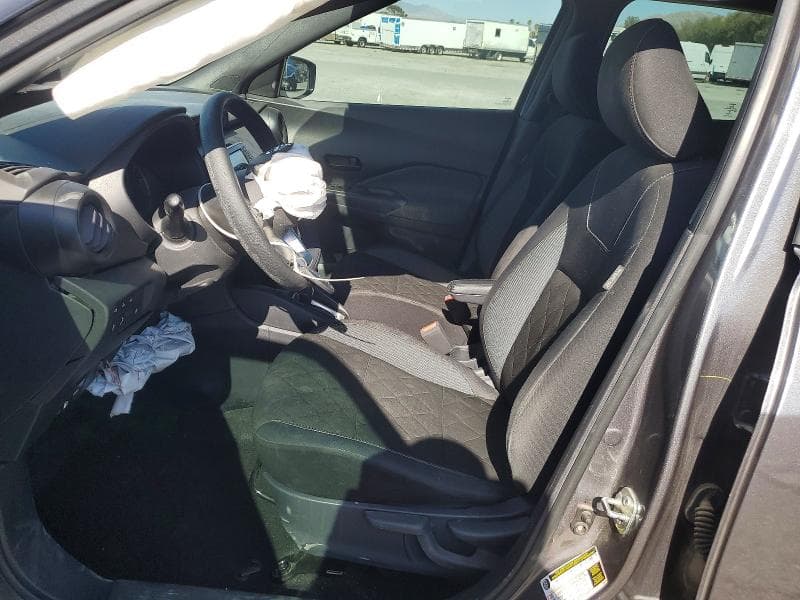 2020 NISSAN KICKS S 7