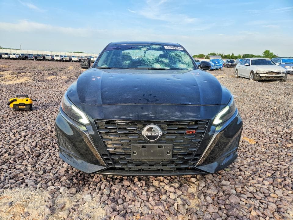 2023 NISSAN ALTIMA SR 5