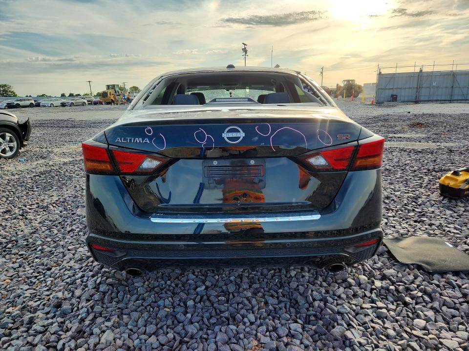 2023 NISSAN ALTIMA SR 6