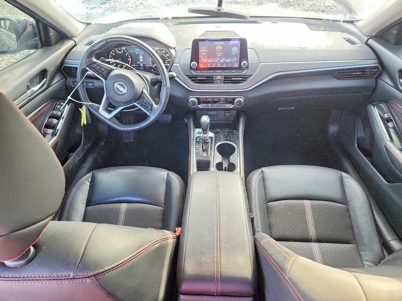 2023 NISSAN ALTIMA SR 8