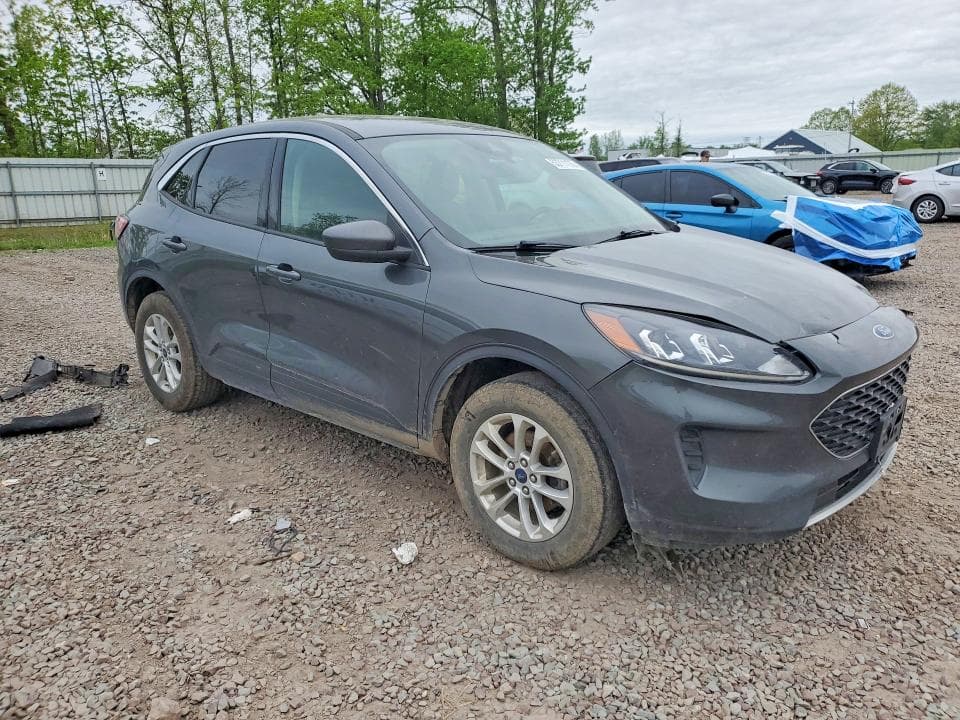 2020 FORD ESCAPE SE 4