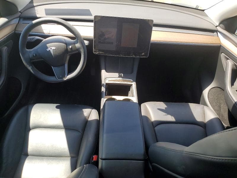 2023 TESLA MODEL Y 8