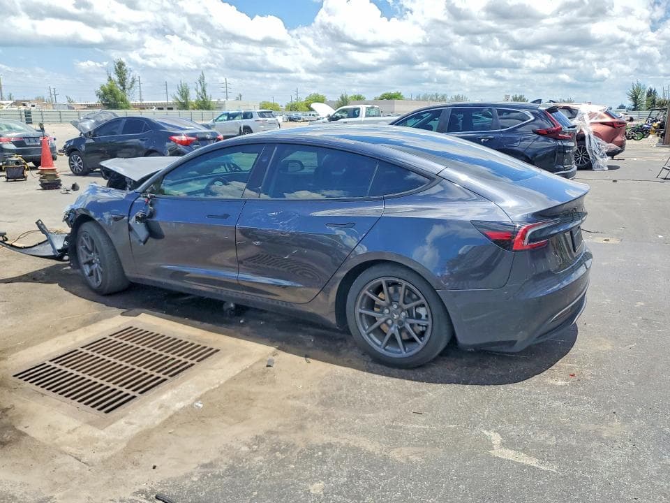 2026 TESLA MODEL 3 2