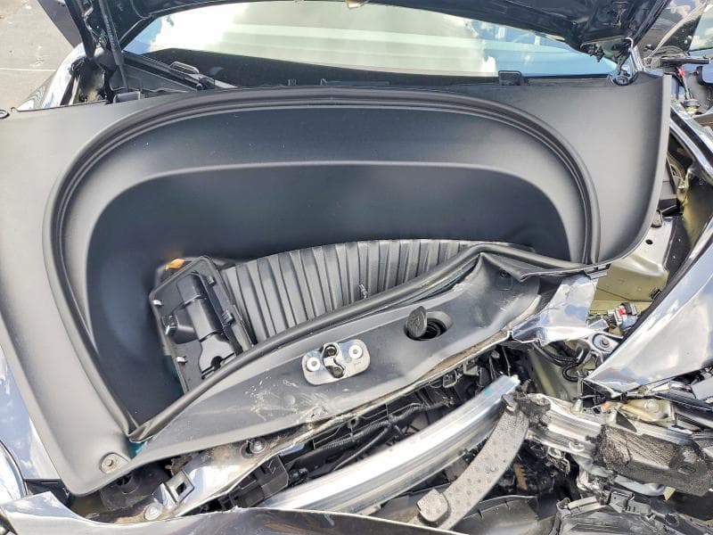 2026 TESLA MODEL 3 11