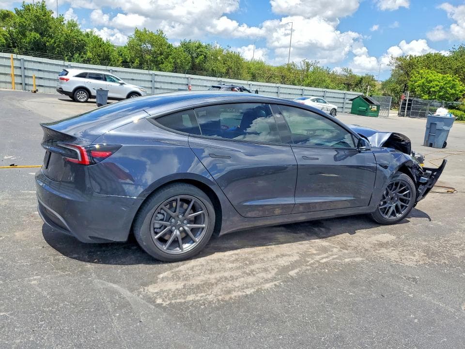 2026 TESLA MODEL 3 3