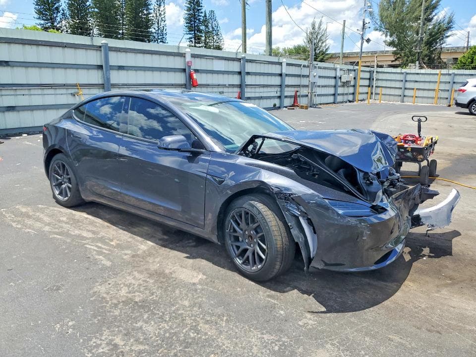 2026 TESLA MODEL 3 4