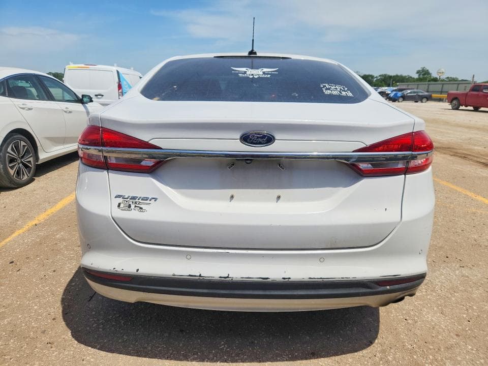 2018 FORD FUSION SE 6