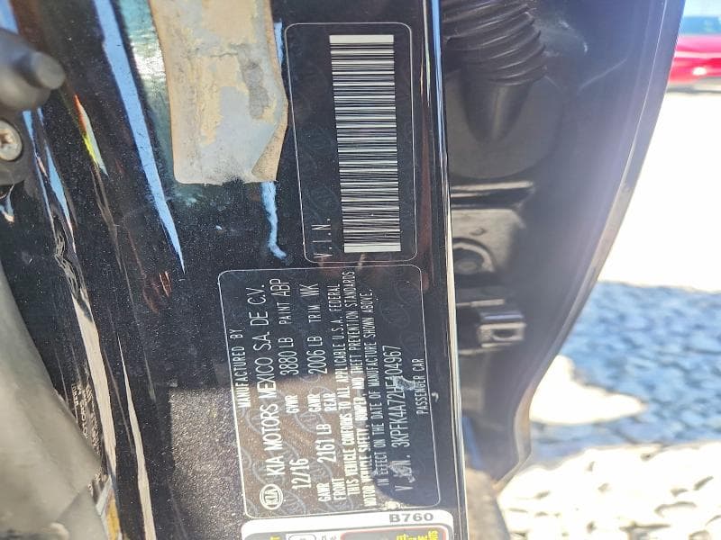 2017 KIA FORTE LX 12