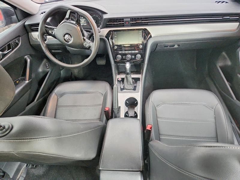 2021 VOLKSWAGEN PASSAT SE SE 8