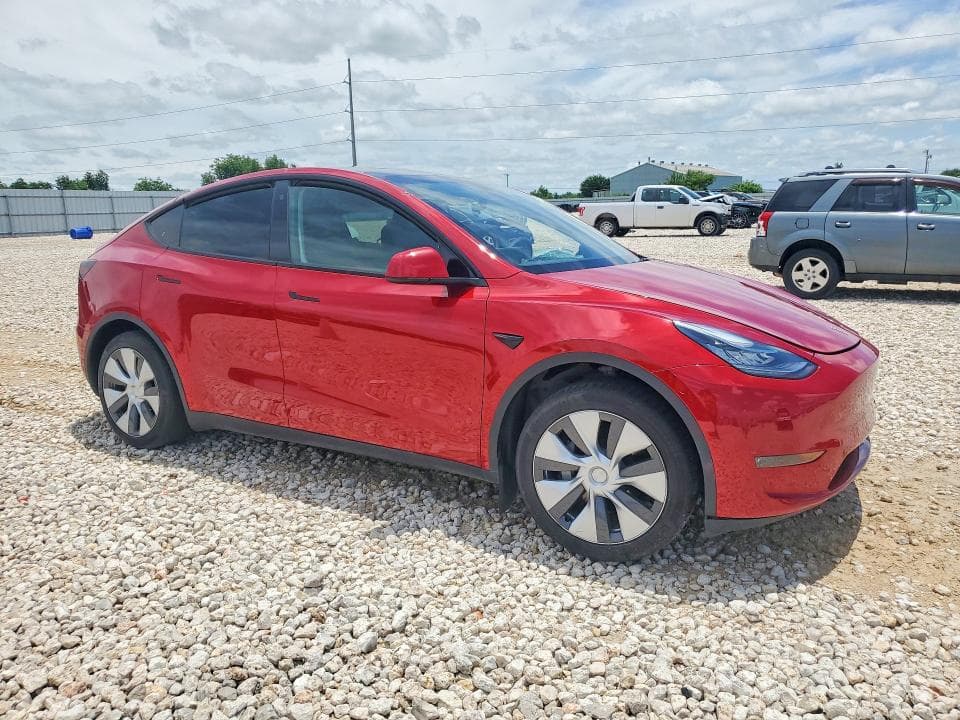 2023 TESLA MODEL Y 4