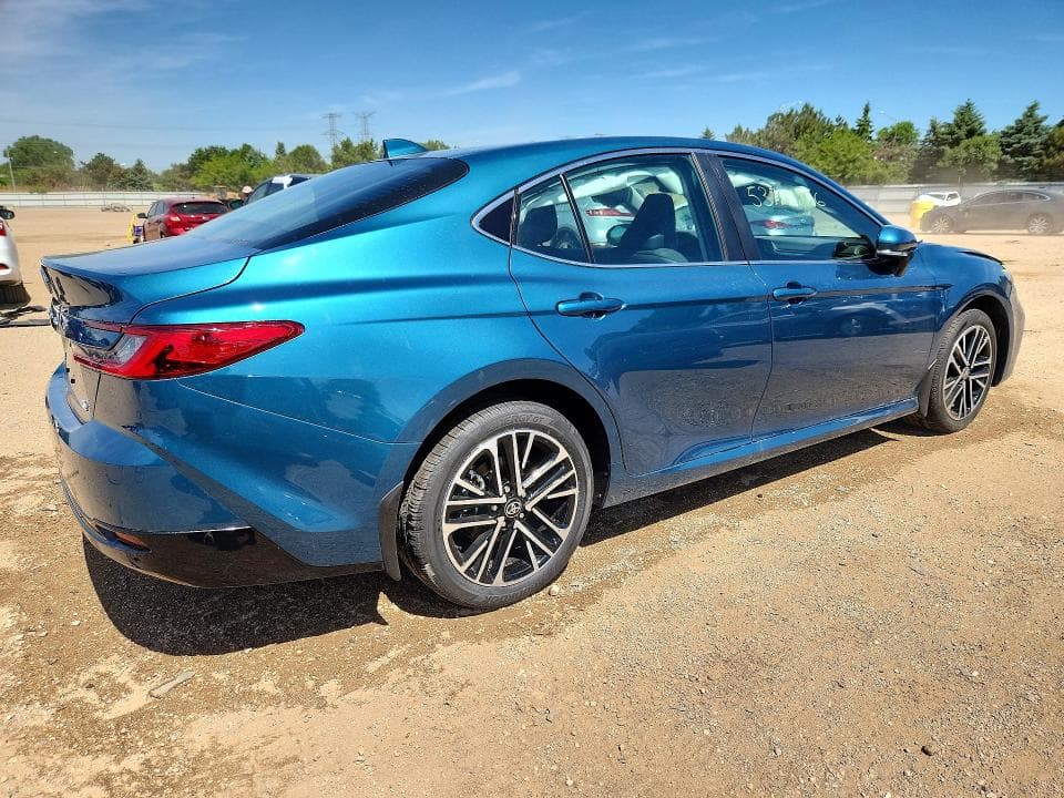 2026 TOYOTA CAMRY XLE XLE 3