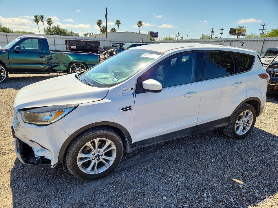 2017 FORD ESCAPE SE - 1