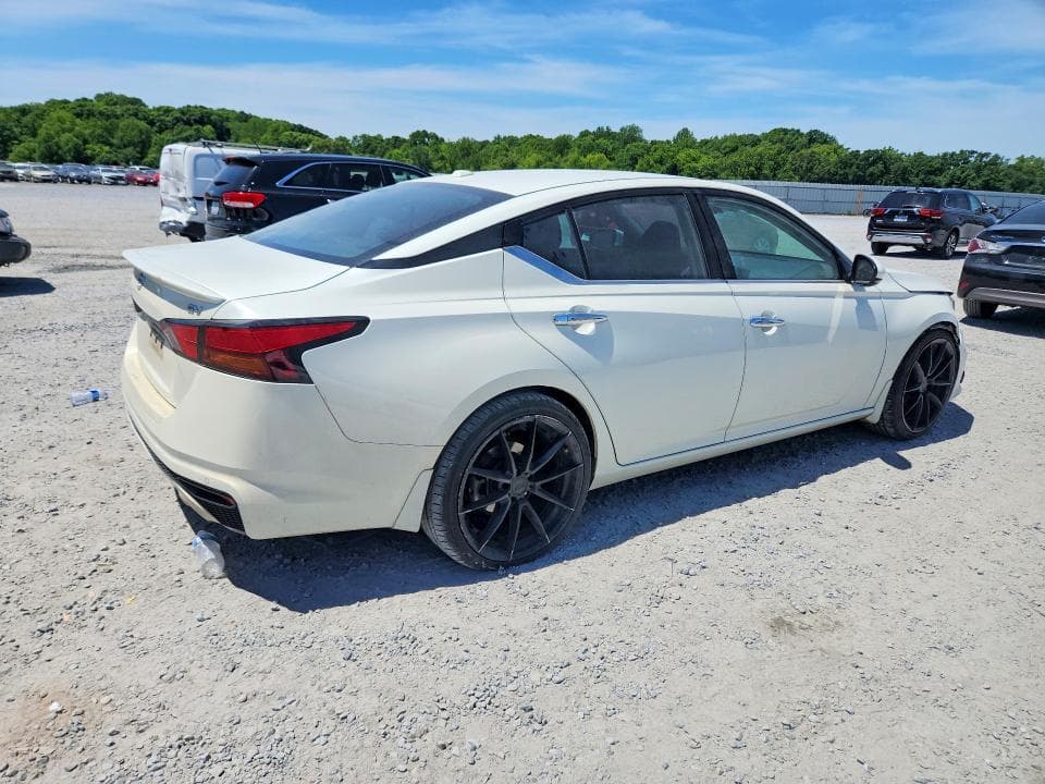 2019 NISSAN ALTIMA SV 3